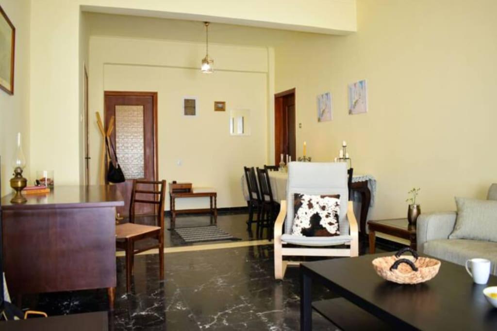 Marble Cool 2-Bedroom Down Town Yard House Kissamos Exterior photo